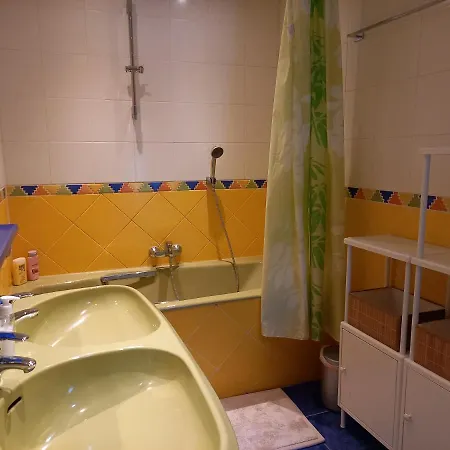 Chambre Proche Gare Et Aeroport Charleroi-Sud منزل للإقامة