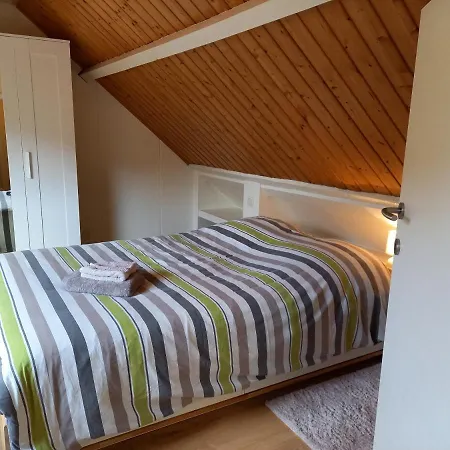 Chambre Proche Gare Et Aeroport Charleroi-Sud منزل للإقامة *